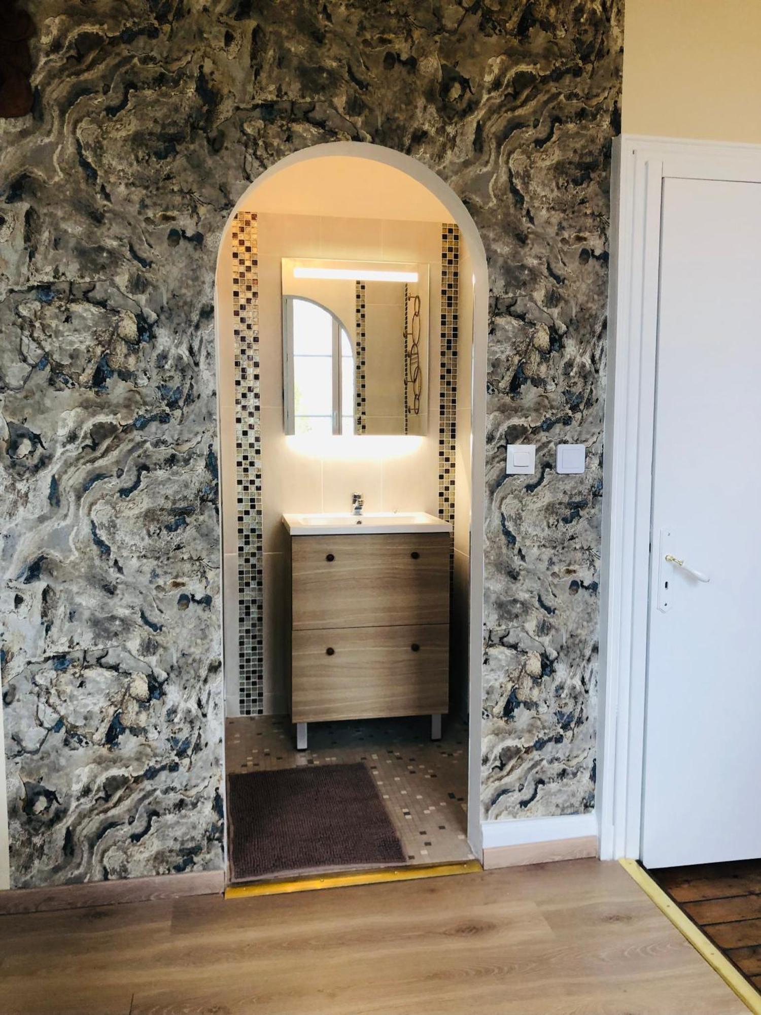 La Demeure D'Othe Bed & Breakfast Sormery Bagian luar foto